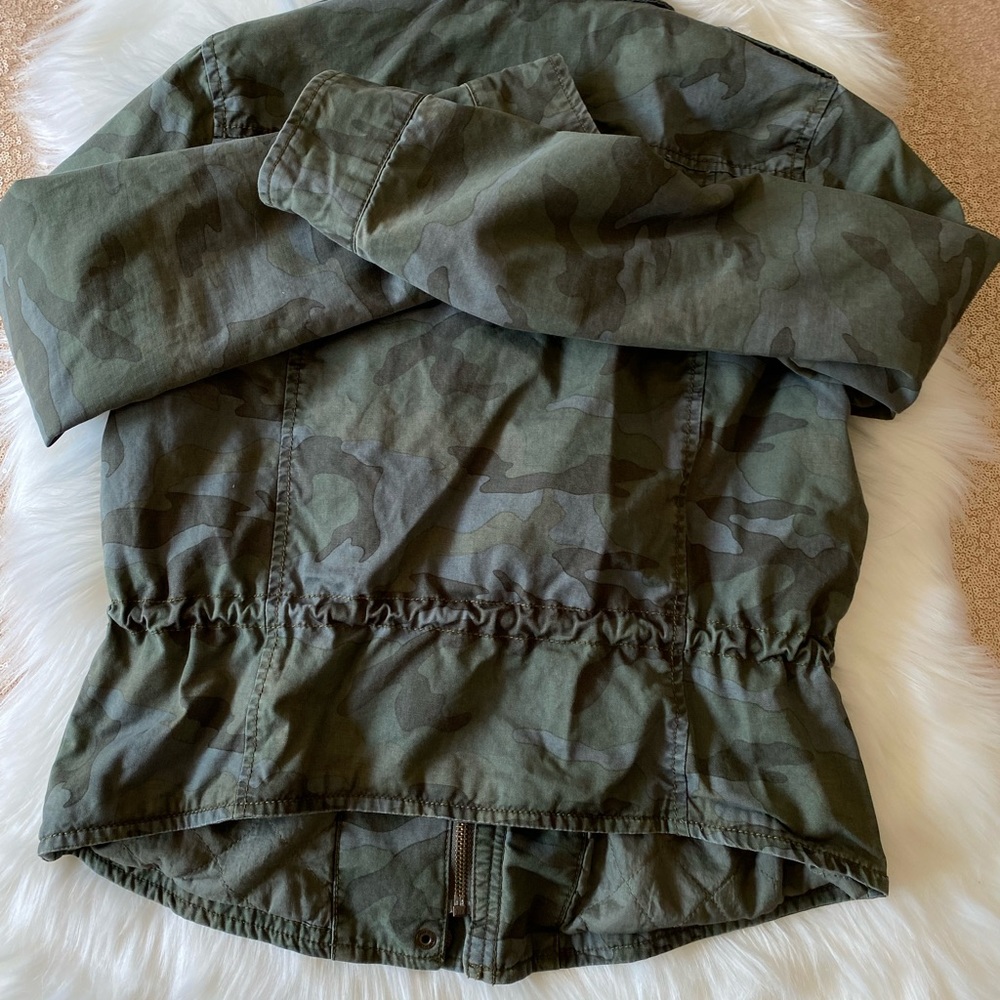 Fall Pick! American Eagle Camo Jacket - image 8
